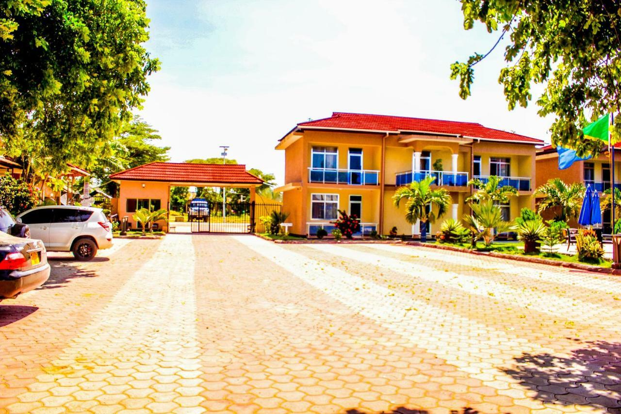 Sea View Beach Resort Lindi Екстериор снимка
